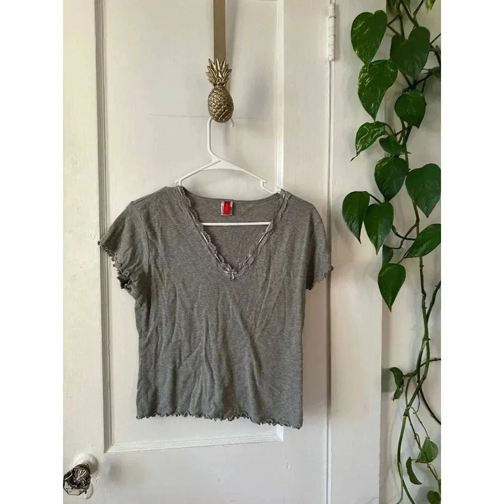 Josie women’s size small gray top